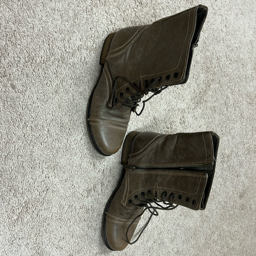 Steve Madden Troopa Boot (Stone Leather)